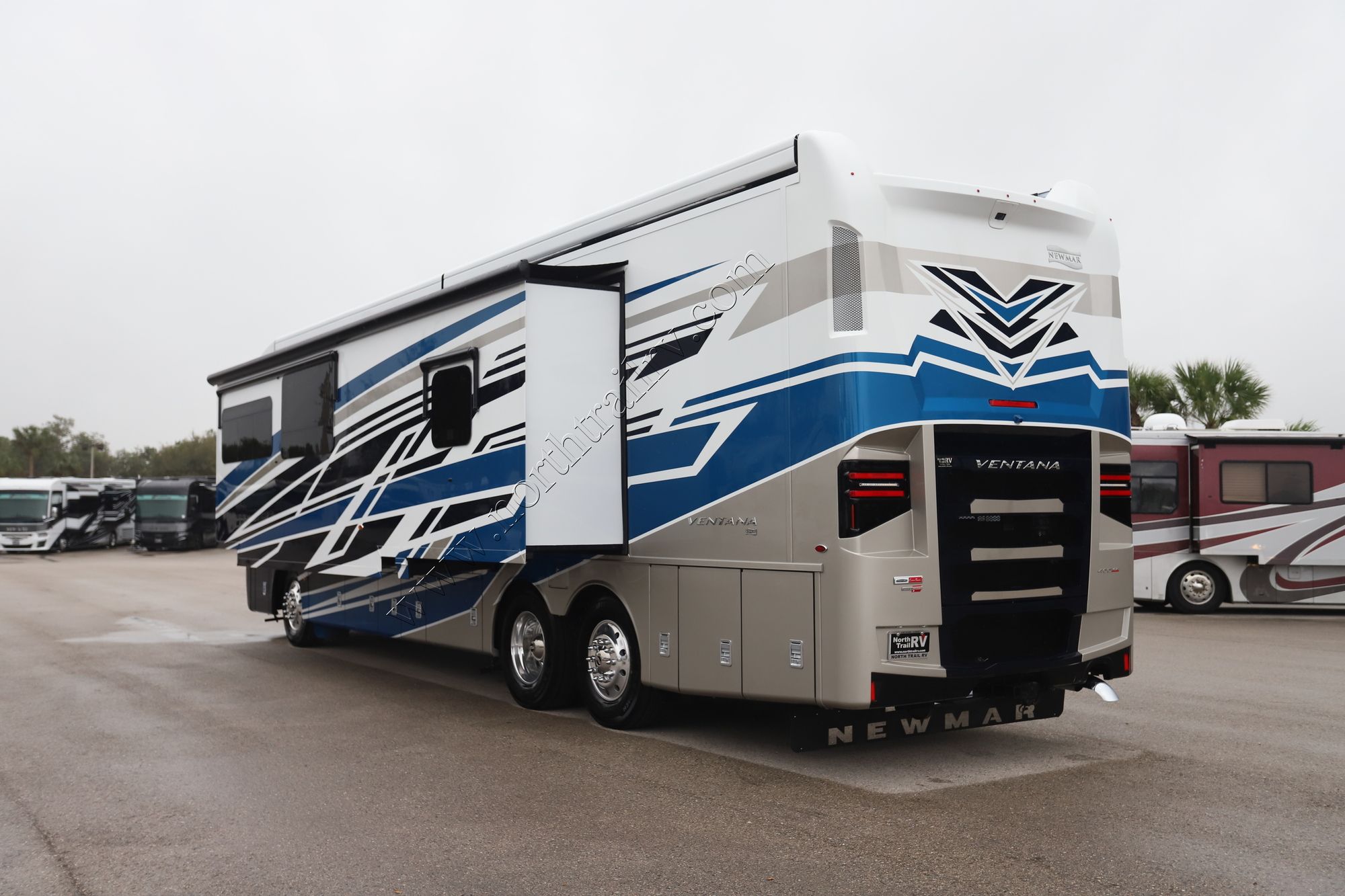 New 2025 Newmar Ventana 4037 Class A  For Sale