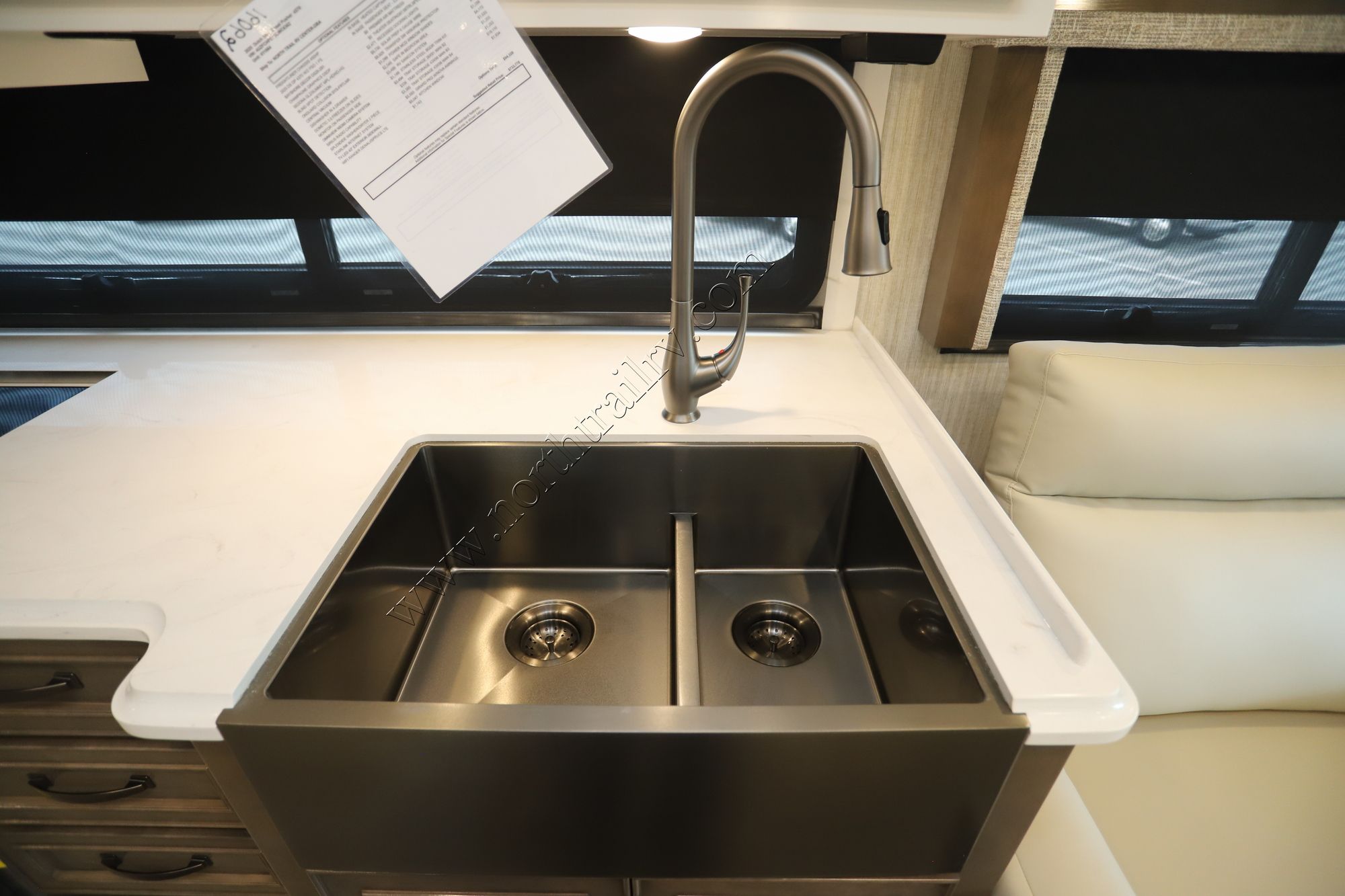 New 2025 Newmar Dutch Star 4370 Class A  For Sale