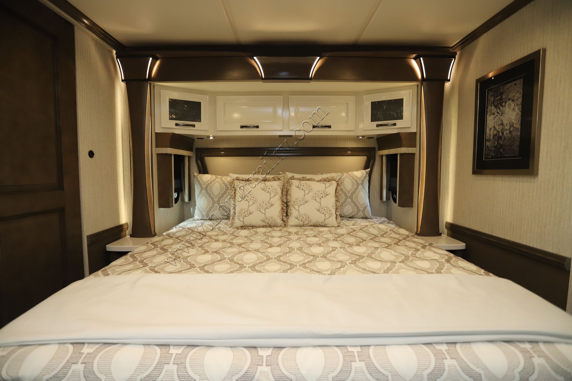 New 2025 Newmar Dutch Star 4370 Class A  For Sale