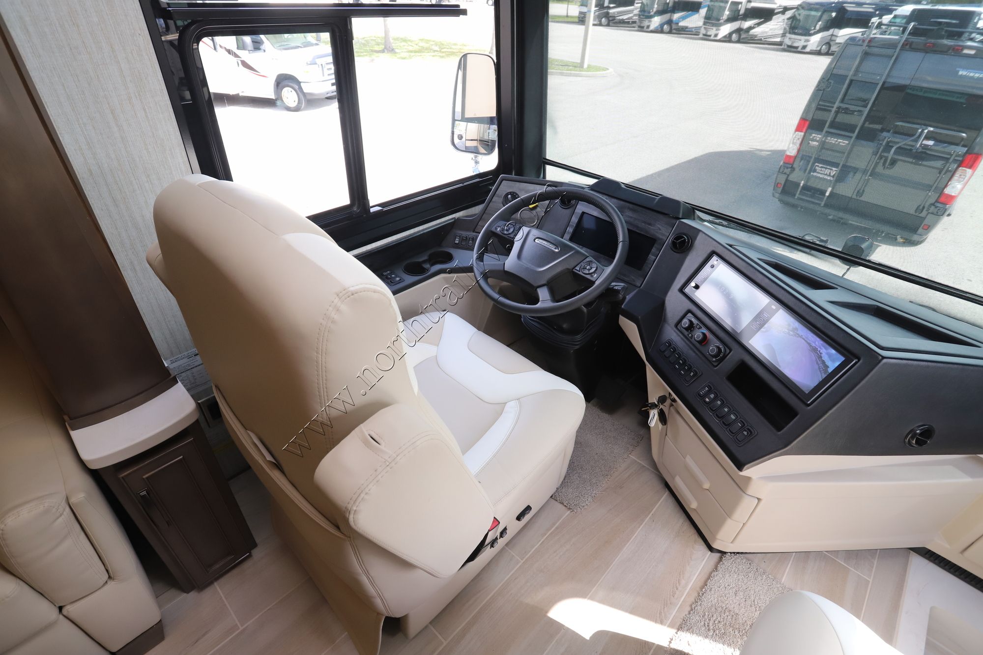 New 2025 Newmar Dutch Star 4370 Class A  For Sale