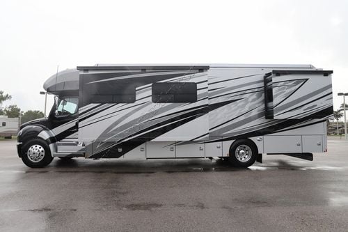 2025 Renegade Rv Verona Le 38LDG