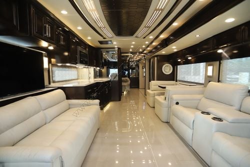 2021 Newmar London Aire 4551