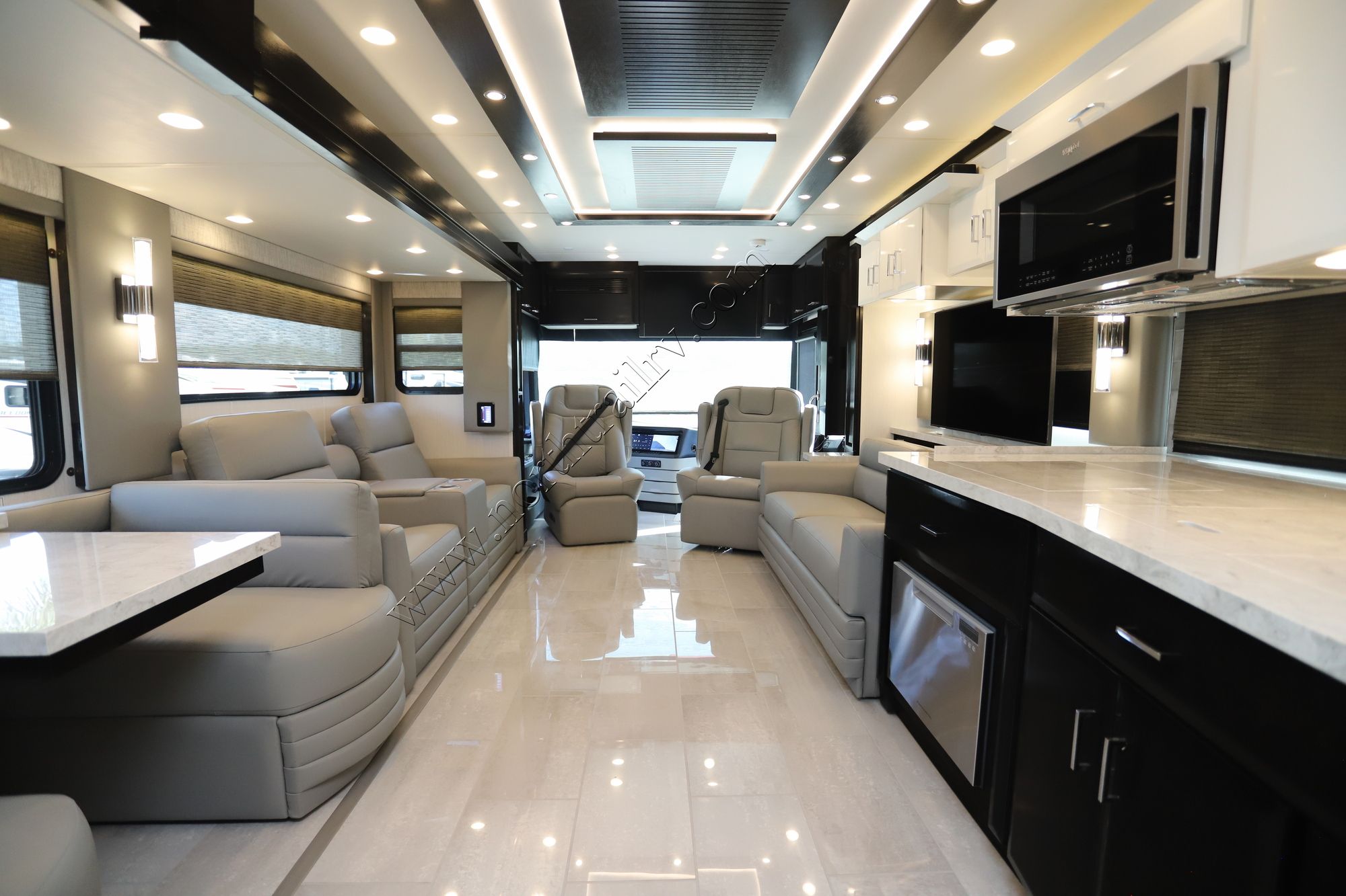 New 2025 Newmar Mountain Aire 4595 Class A  For Sale