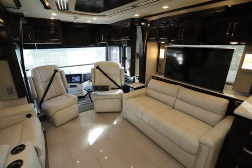 2021 Newmar London Aire 4551