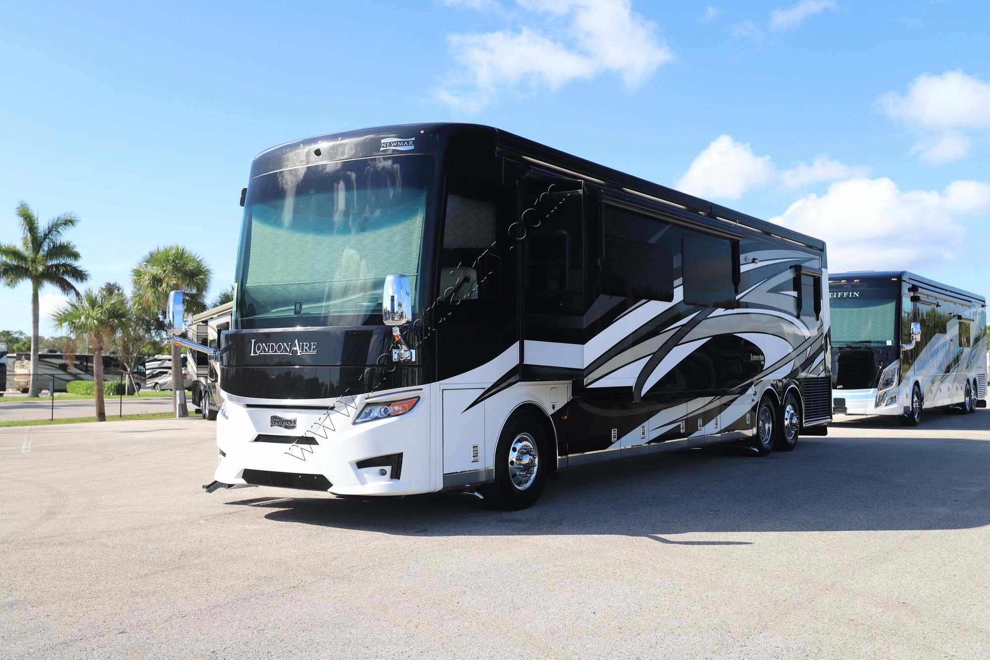 Used 2021 Newmar London Aire 4551 Class A  For Sale