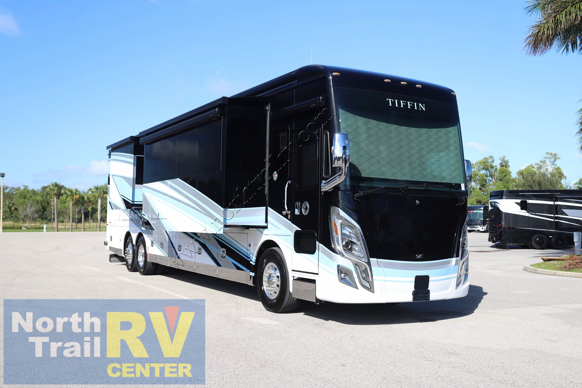 New 2025 Tiffin Motor Homes Zephyr 45FZ Class A  For Sale