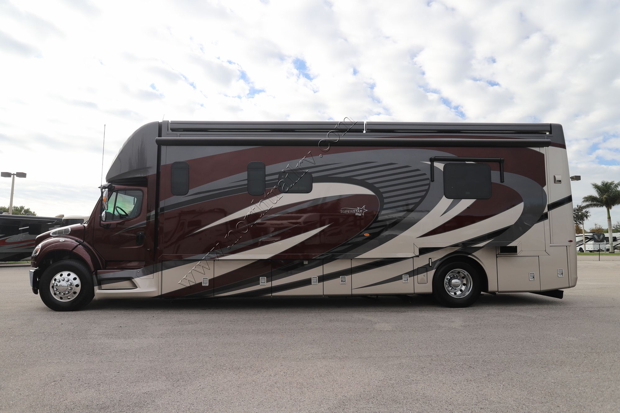 Used 2020 Newmar Super Star 3746 Super C  For Sale