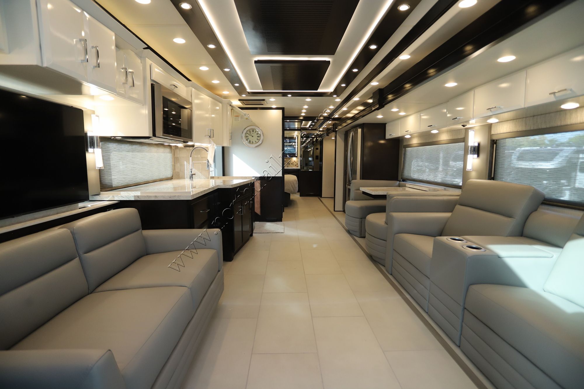 New 2025 Newmar Supreme Aire 4530 Super C  For Sale