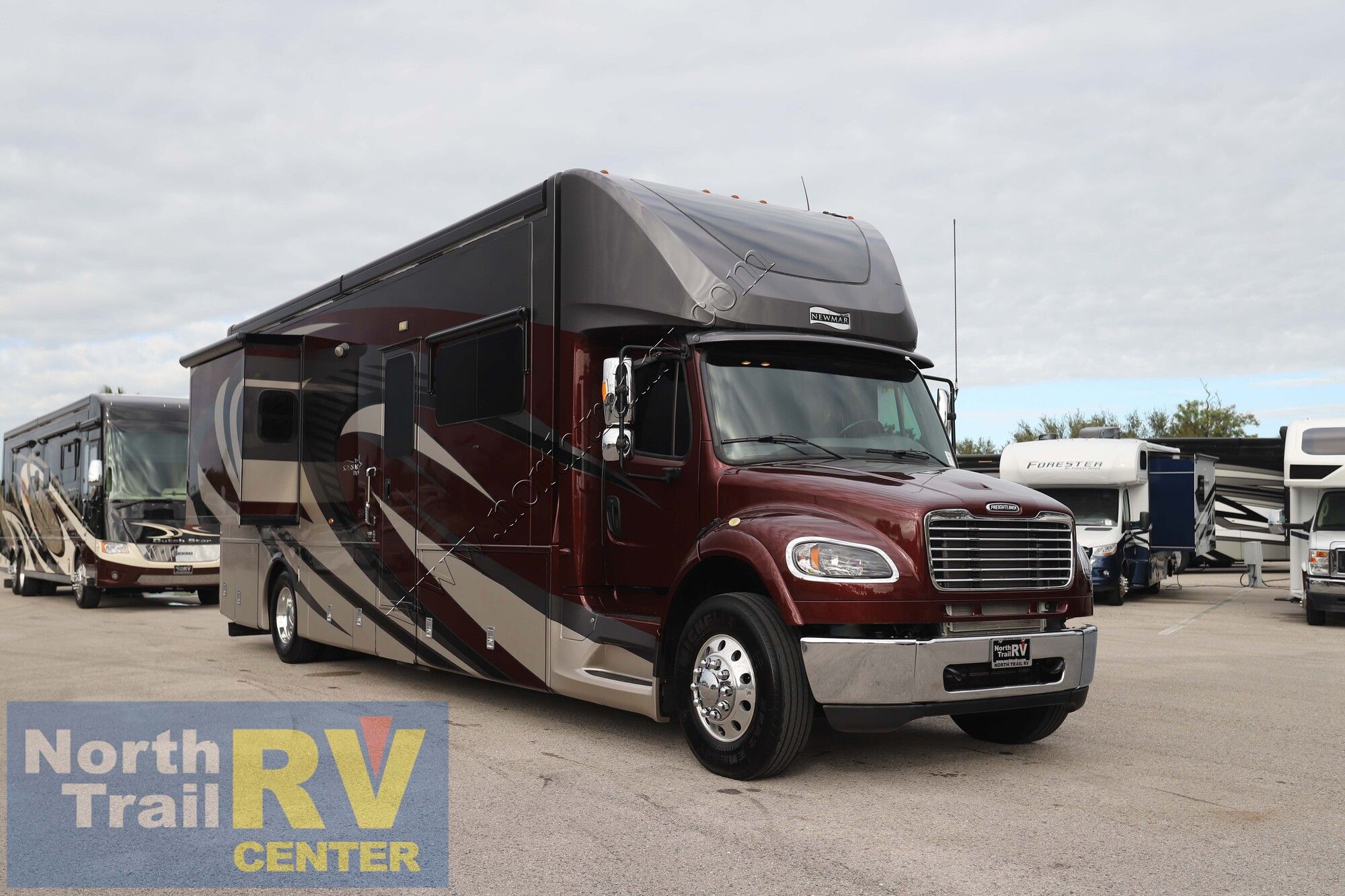 Used 2020 Newmar Super Star 3746 Super C  For Sale