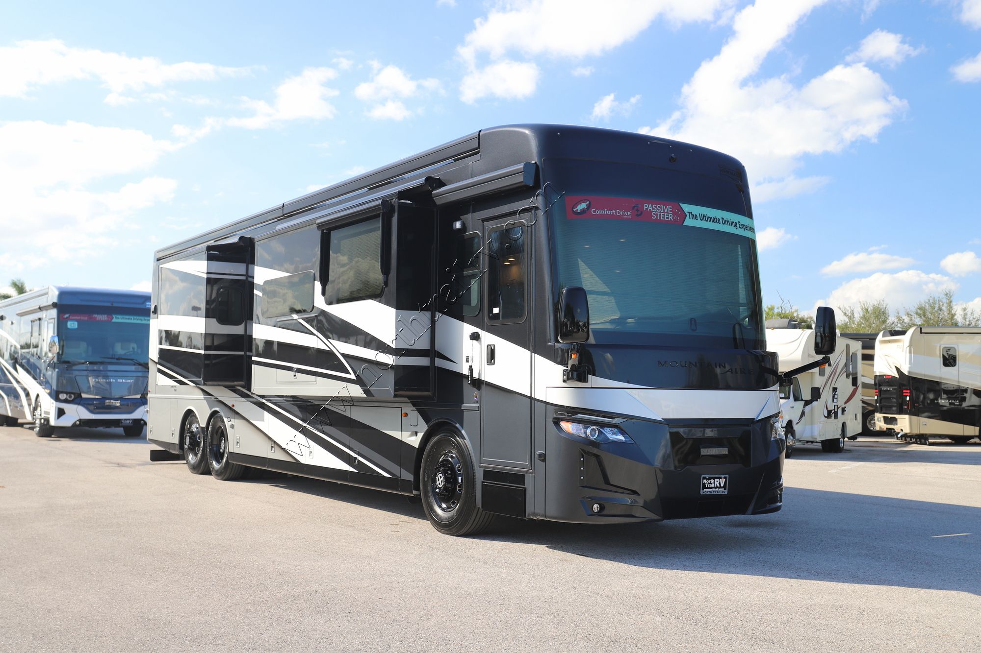 New 2025 Newmar Mountain Aire 4118 Class A  For Sale