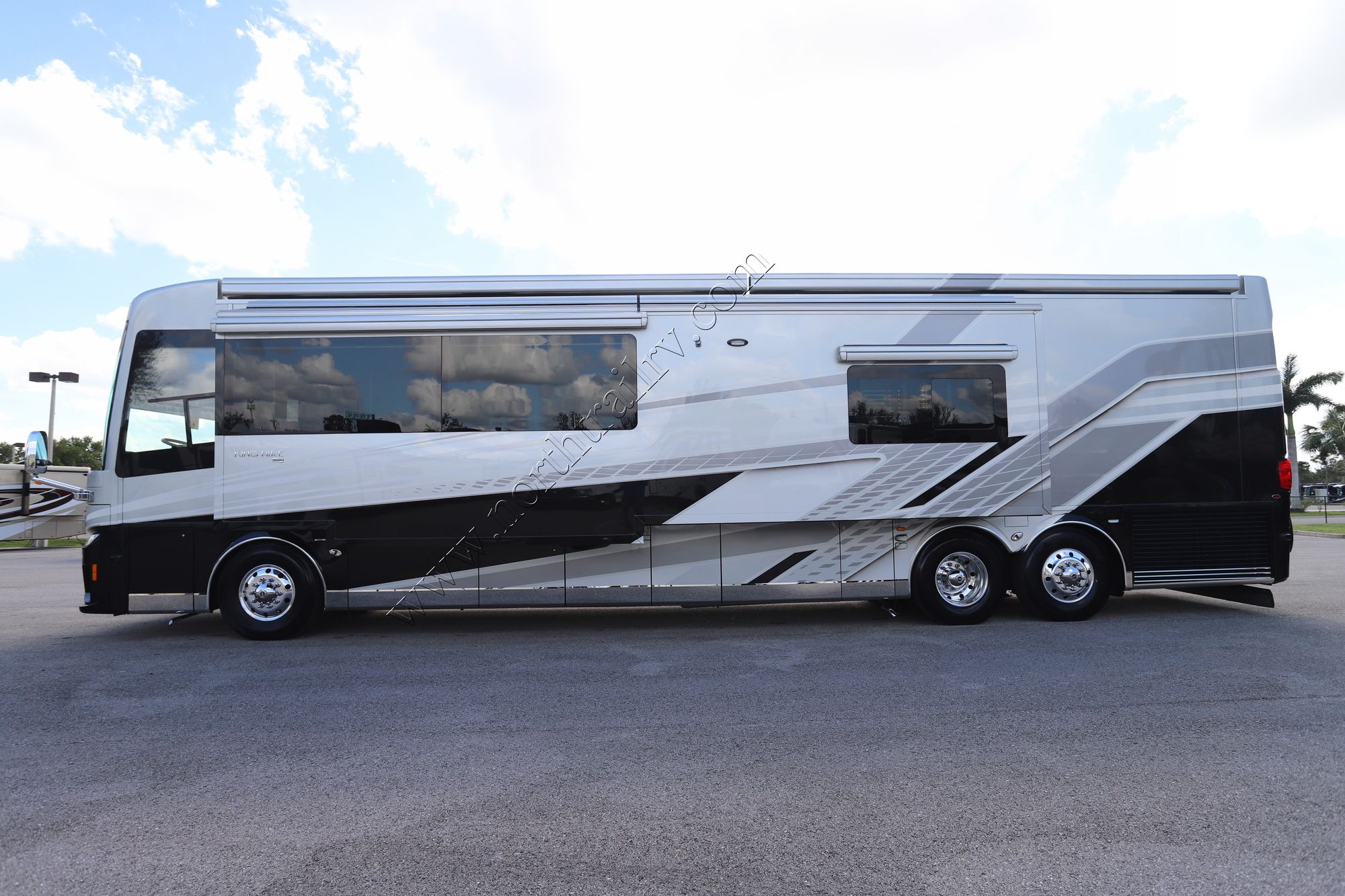 Used 2022 Newmar King Aire 4531 Class A  For Sale