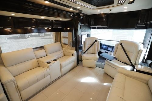 2021 Newmar London Aire 4551