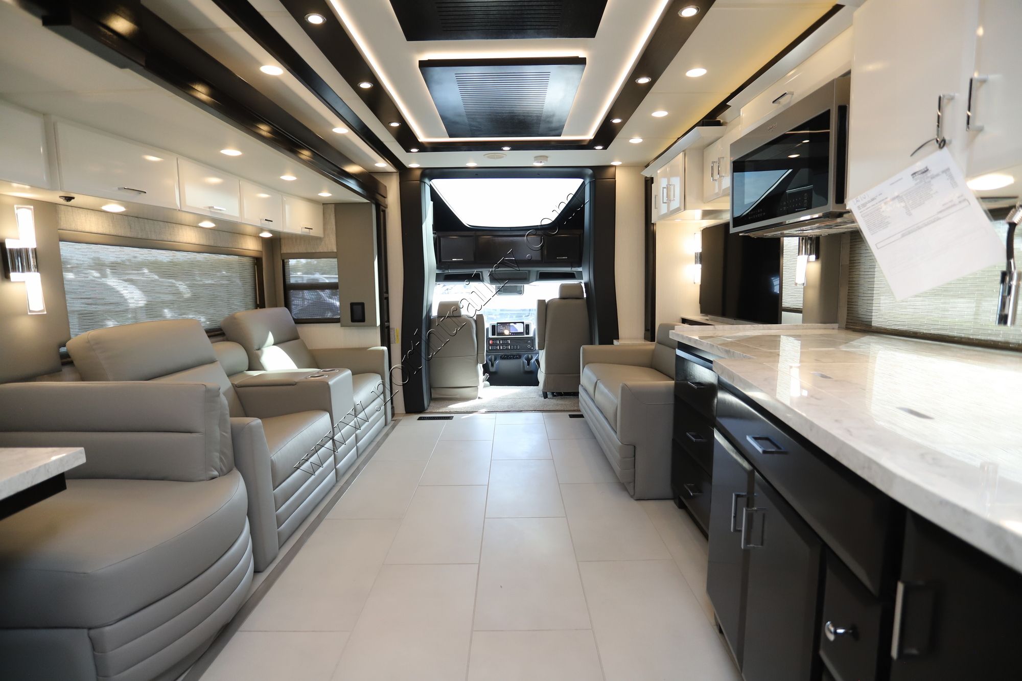 New 2025 Newmar Supreme Aire 4530 Super C  For Sale