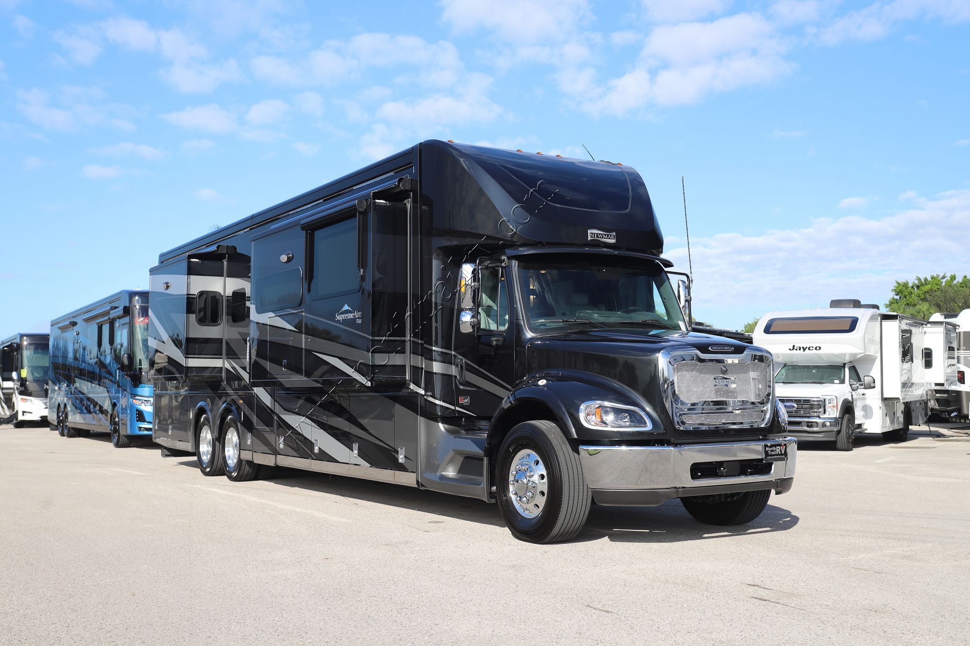 New 2025 Newmar Supreme Aire 4530 Super C  For Sale