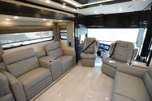 2025 Newmar Mountain Aire 4595