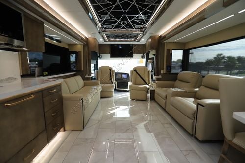 2025 Tiffin Motor Homes Zephyr 45FZ