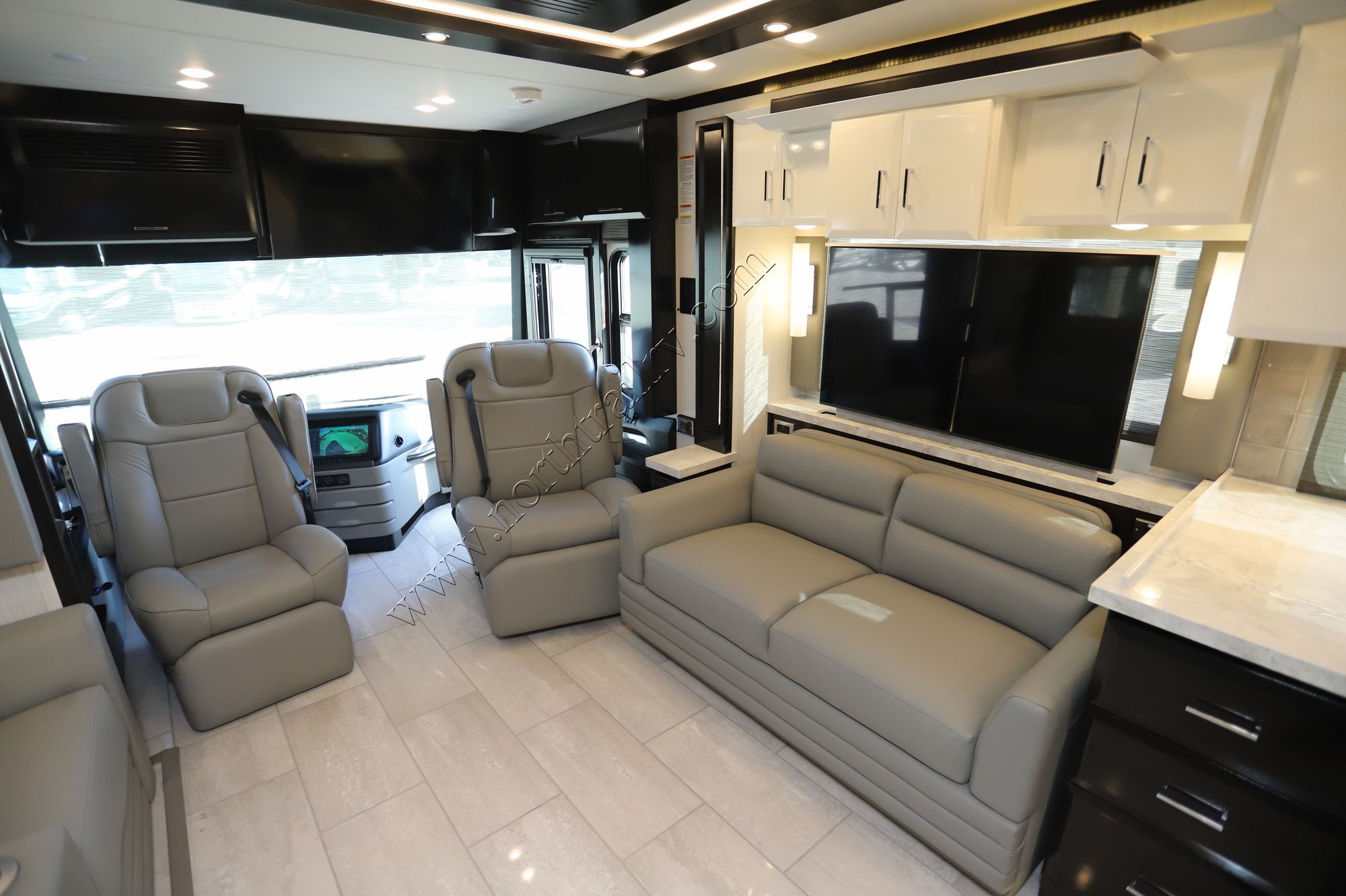 New 2025 Newmar Mountain Aire 4118 Class A  For Sale