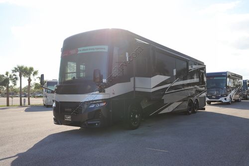 2025 Newmar Mountain Aire 4118