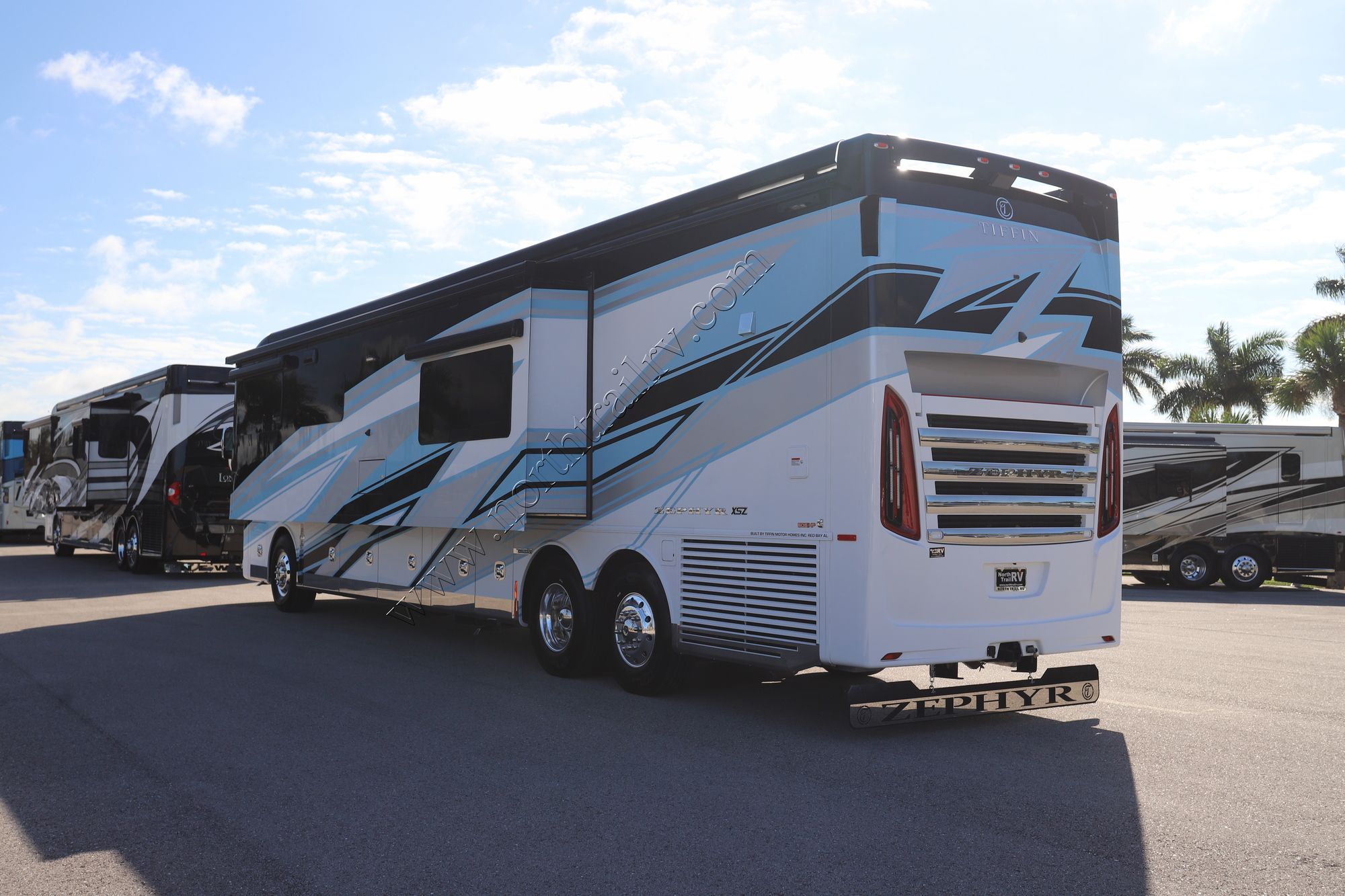 New 2025 Tiffin Motor Homes Zephyr 45FZ Class A  For Sale