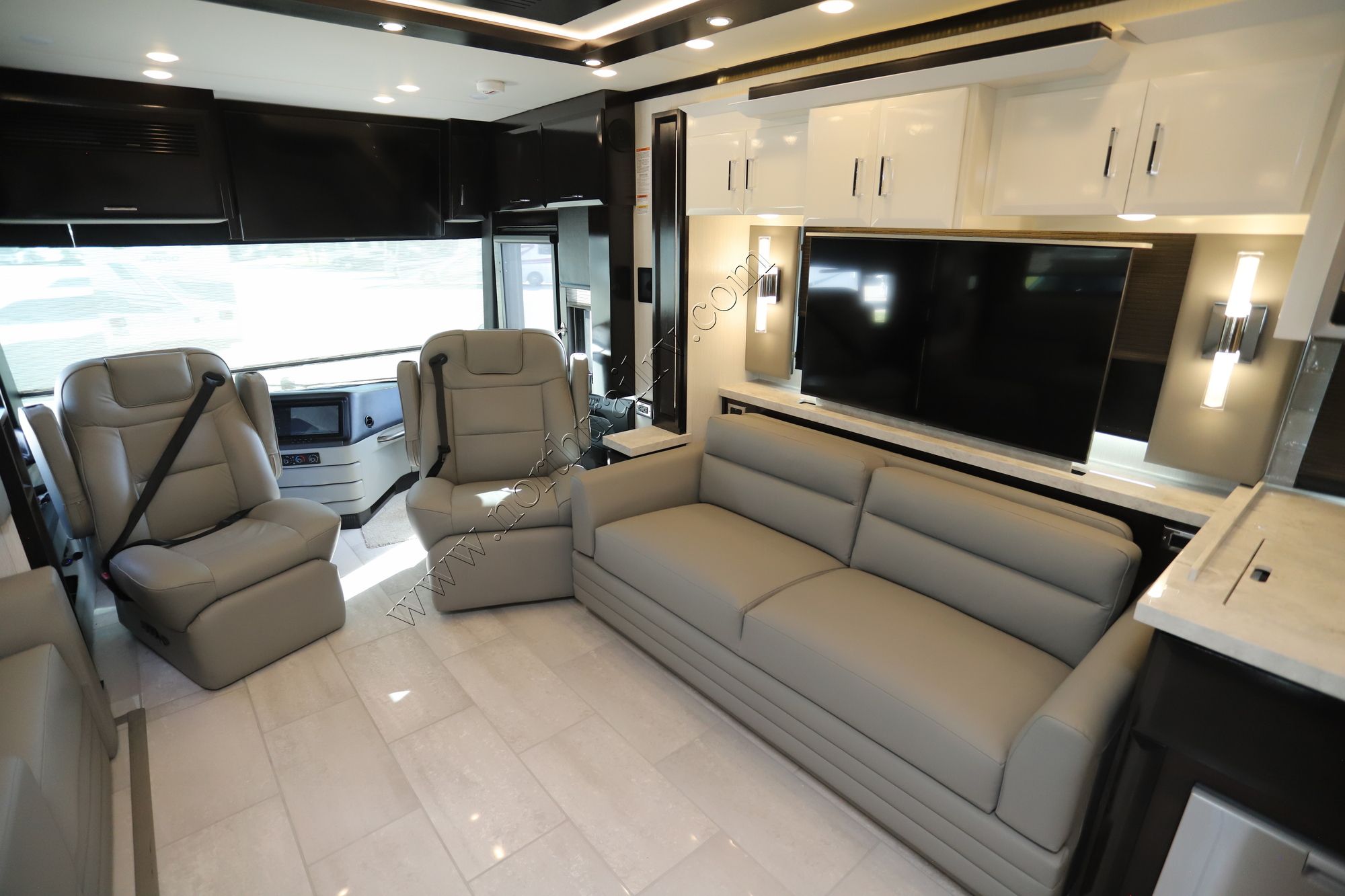 New 2025 Newmar Mountain Aire 4595 Class A  For Sale