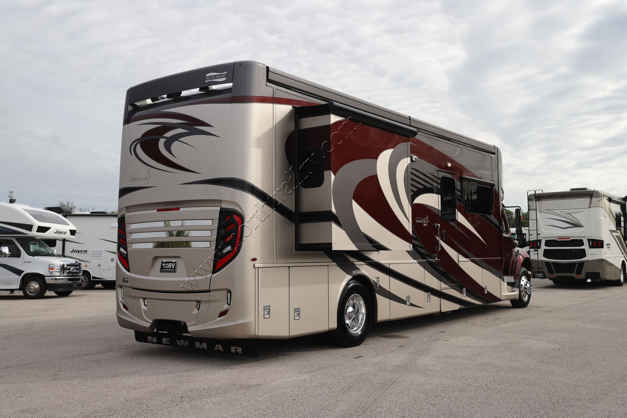 Used 2020 Newmar Super Star 3746 Super C  For Sale