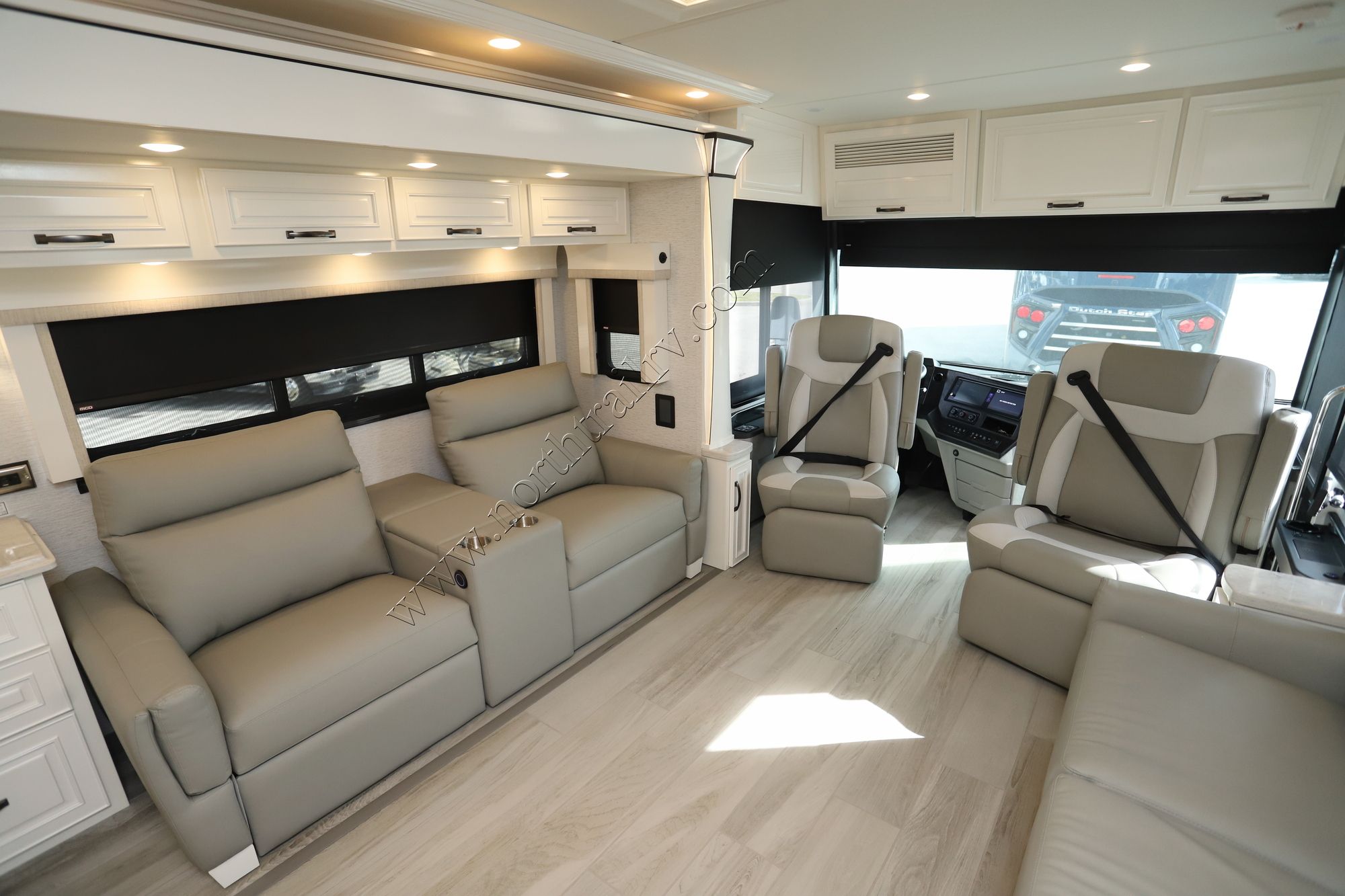 New 2025 Newmar Dutch Star 4325 Class A  For Sale