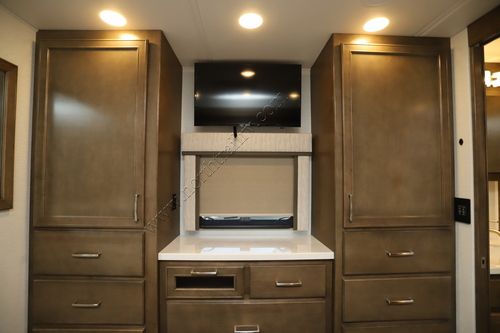 2025 Renegade Rv Verona 36VSB