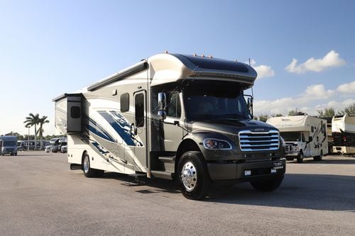 2025 Renegade Rv Verona 36VSB