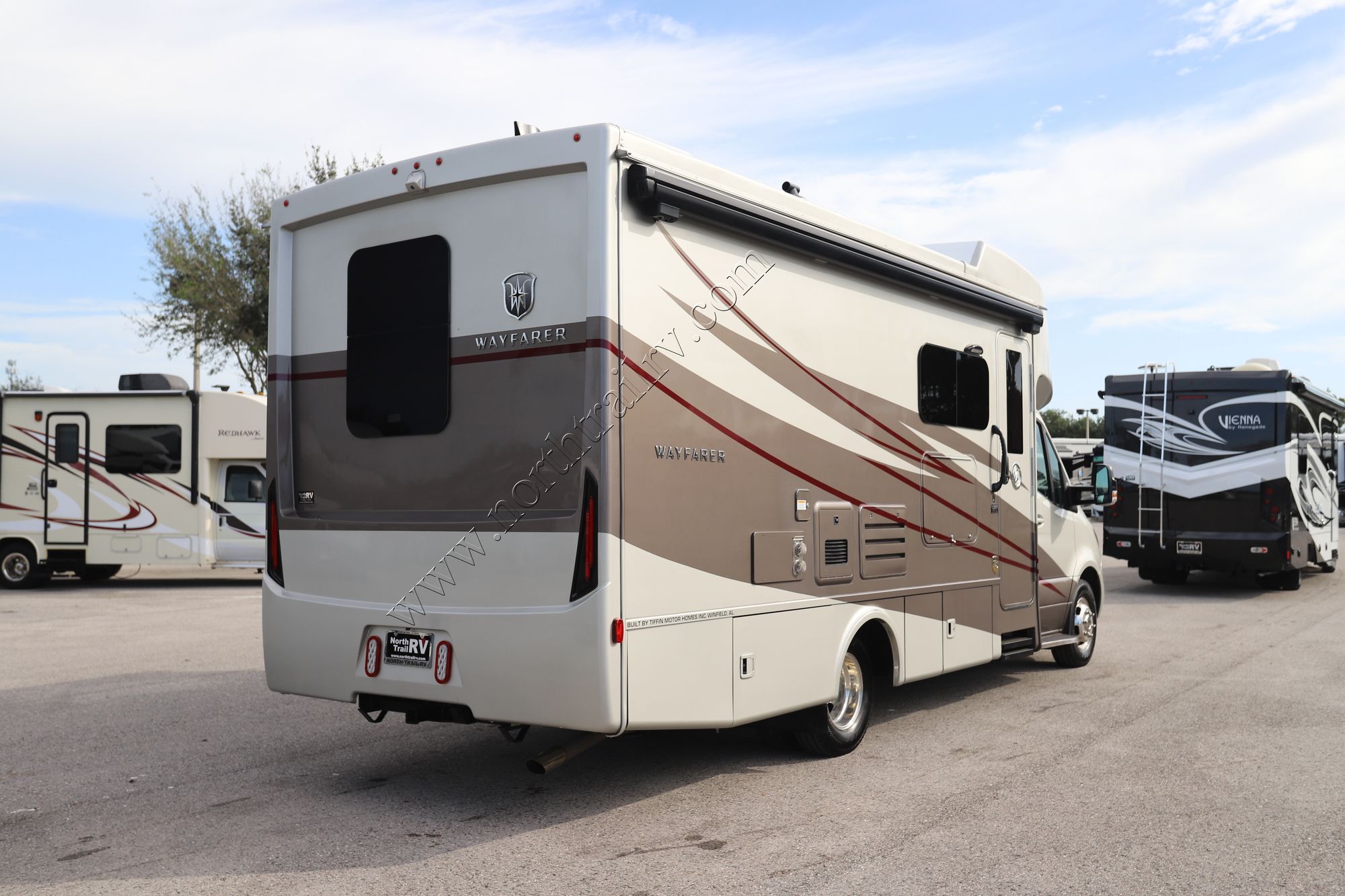 Used 2022 Tiffin Motor Homes Wayfarer 25RW Class C  For Sale