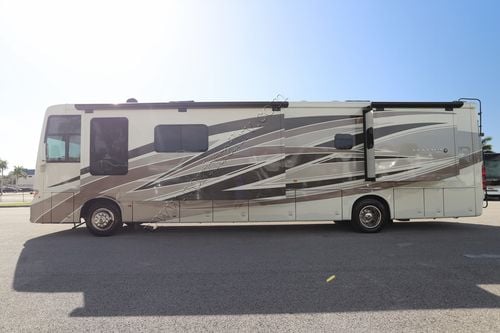 2018 Newmar Ventana Le 4048