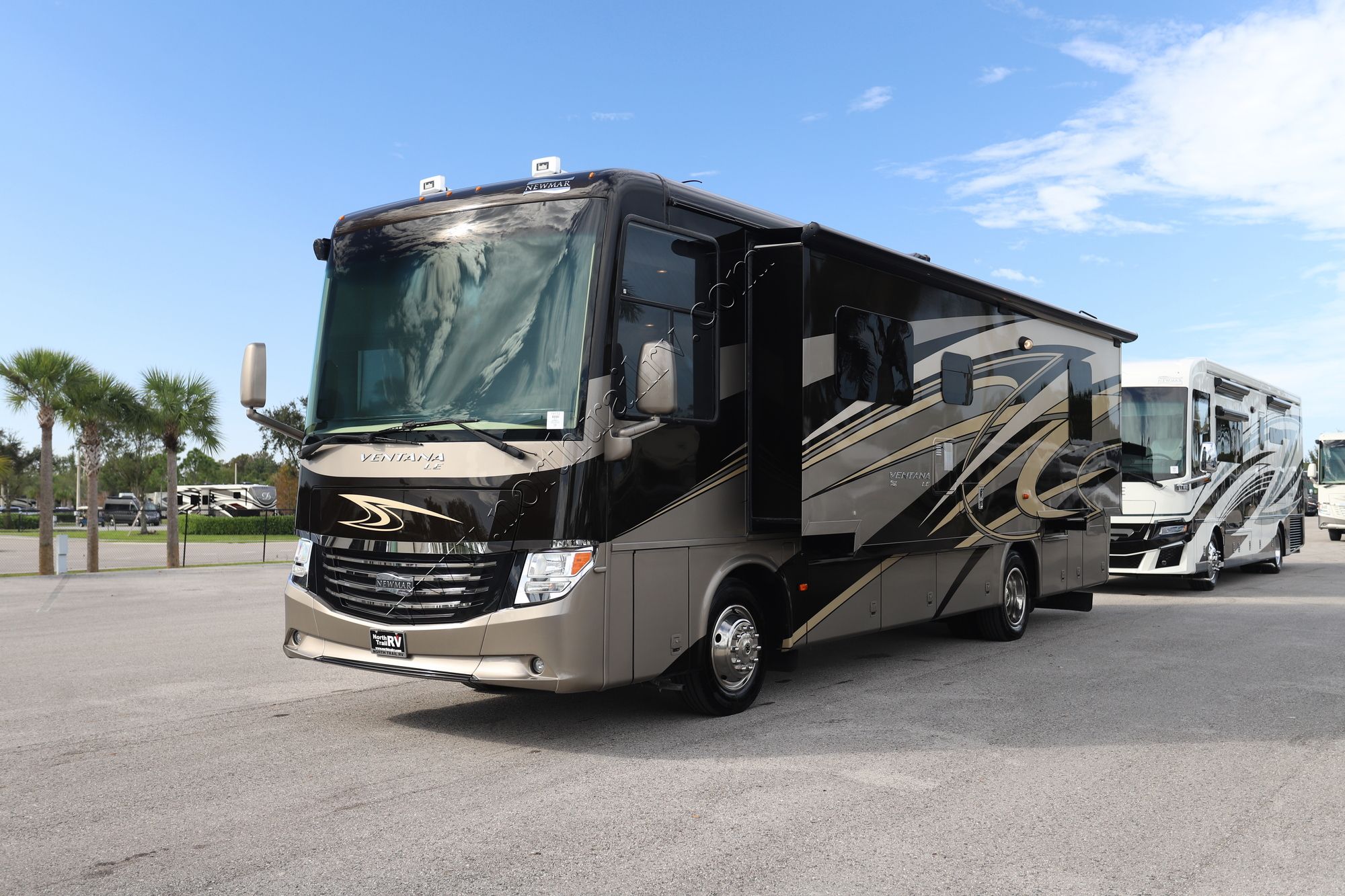 Used 2016 Newmar Ventana Le 3436 Class A  For Sale