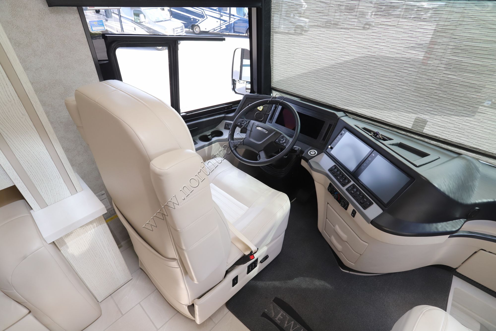 Used 2023 Newmar New Aire 3547 Class A  For Sale