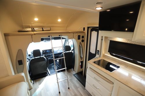 2022 Tiffin Motor Homes Wayfarer 25RW