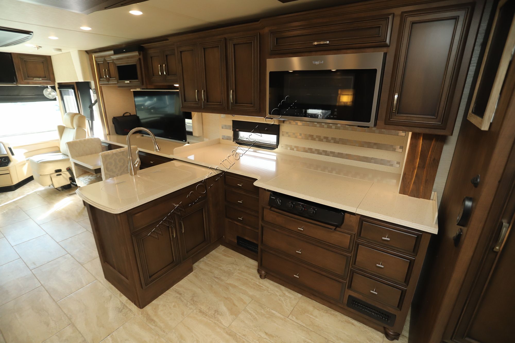 Used 2018 Newmar Ventana Le 4048 Class A  For Sale