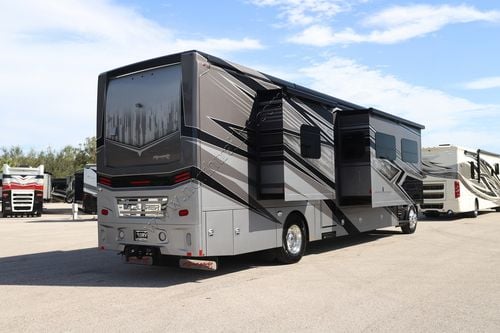 2025 Renegade Rv Explorer 40ERB Super C