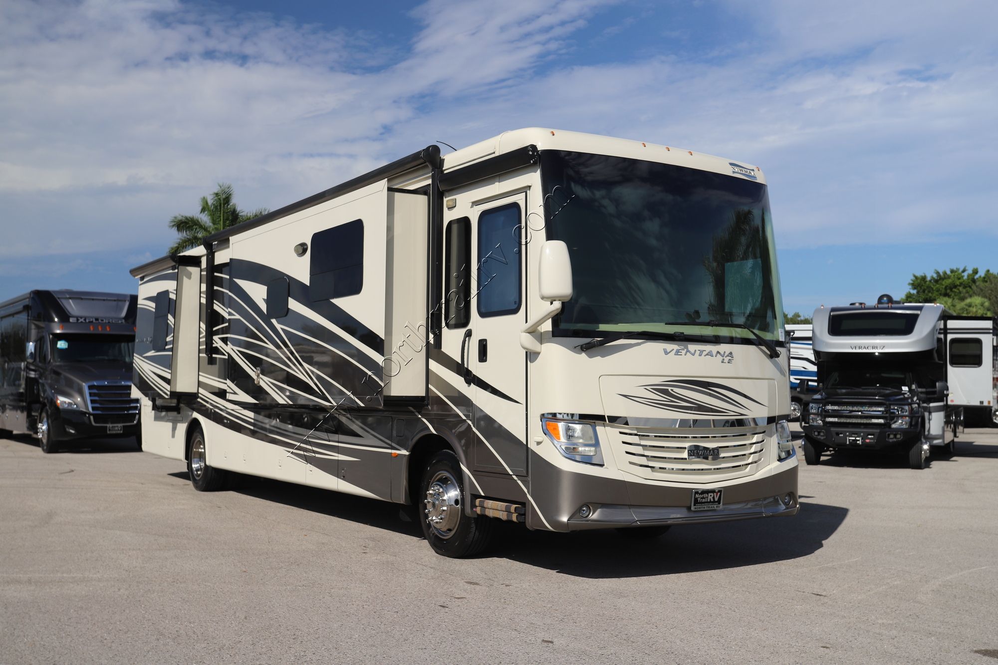 Used 2018 Newmar Ventana Le 4048 Class A  For Sale