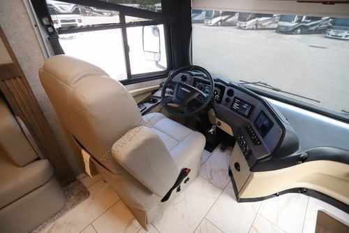 2025 Tiffin Motor Homes Allegro Red 38KA