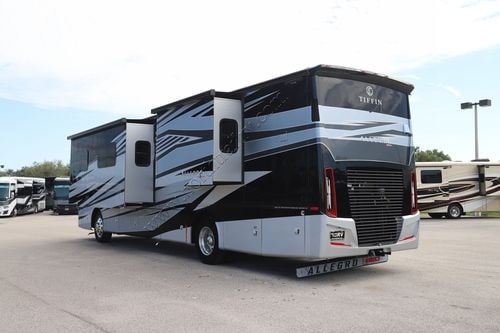 2025 Tiffin Motor Homes Allegro Red 38KA