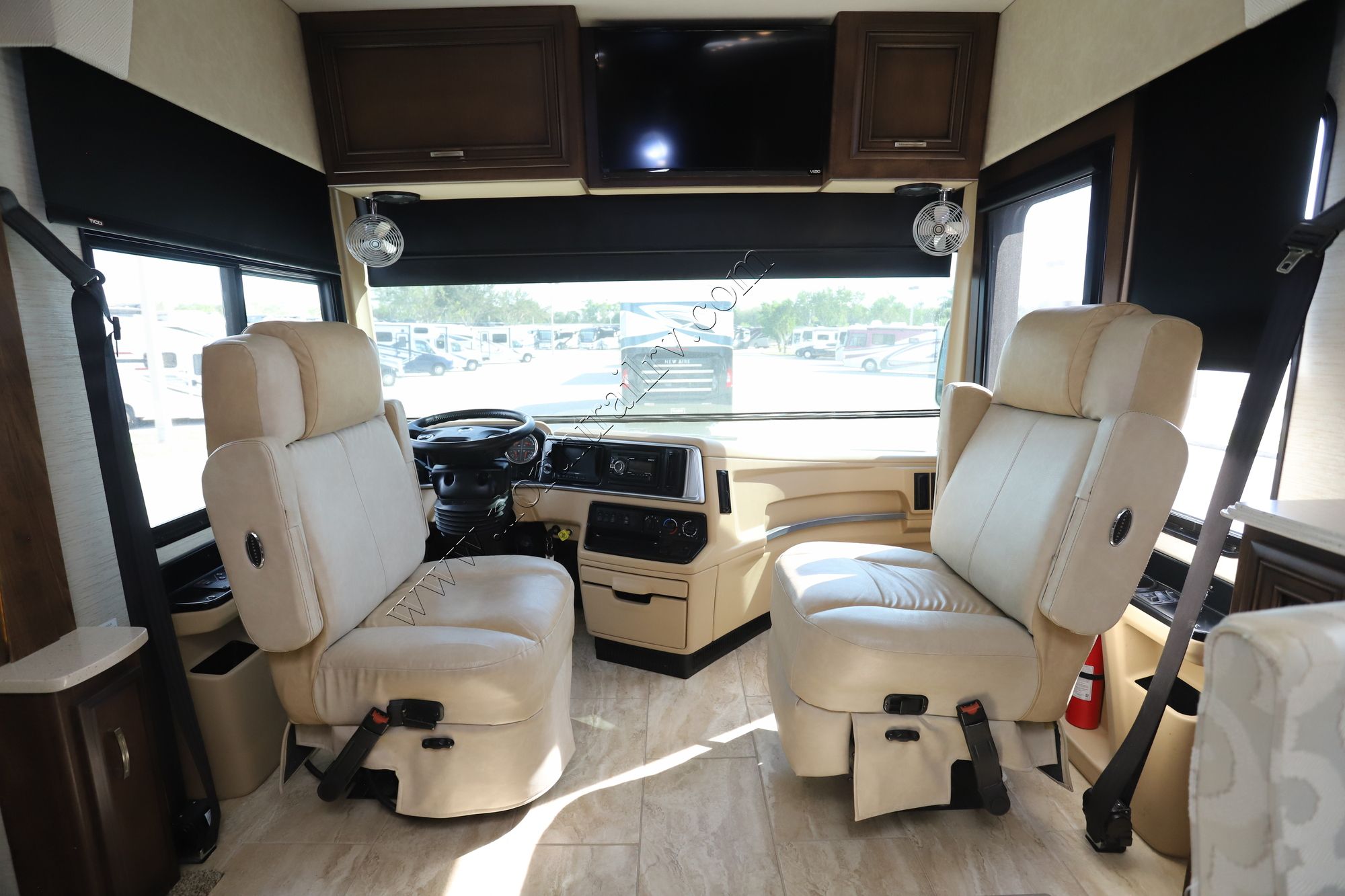 Used 2018 Newmar Ventana Le 4048 Class A  For Sale