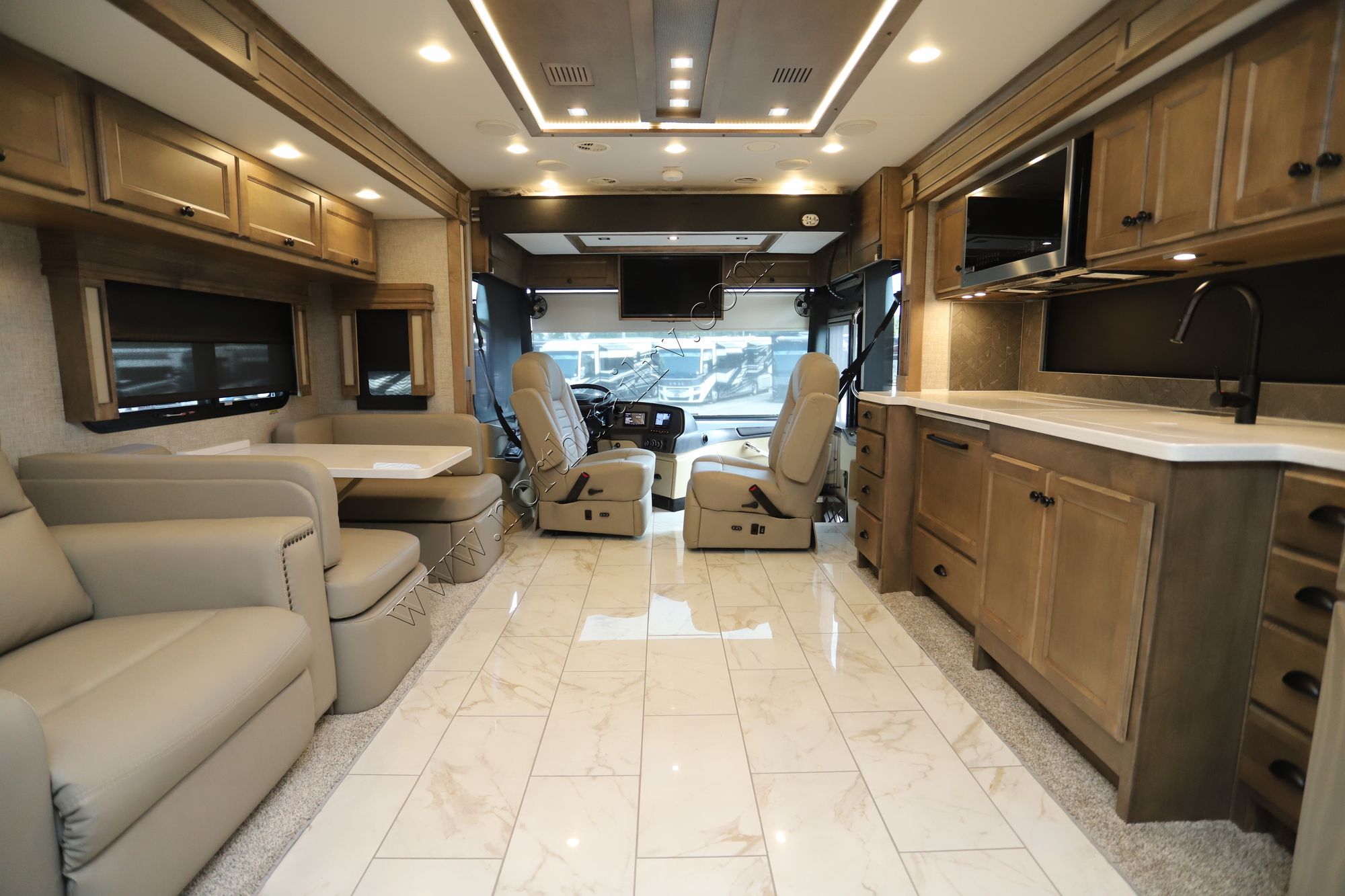 Used 2025 Tiffin Motor Homes Allegro Red 38KA Class A  For Sale
