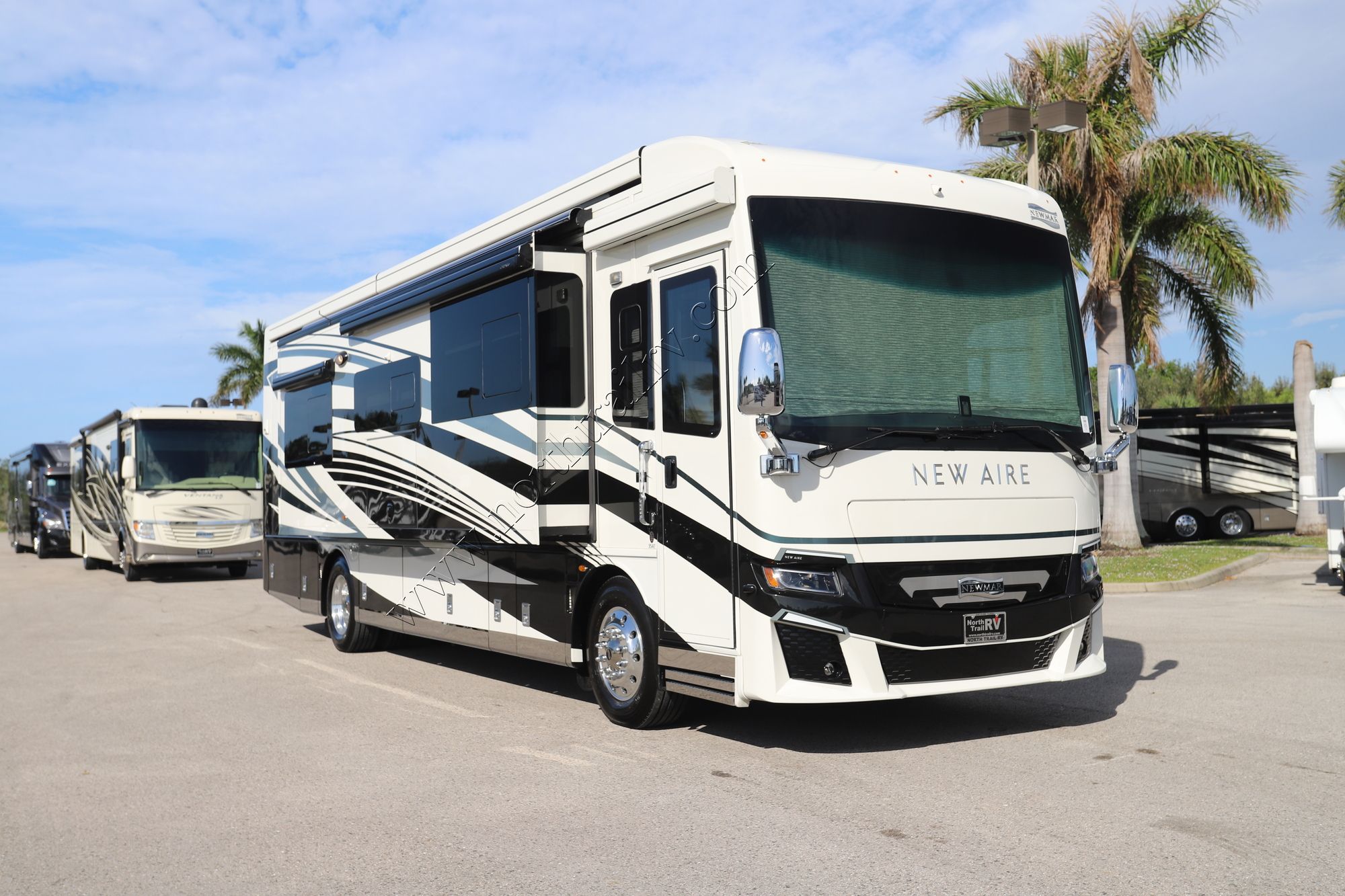 Used 2023 Newmar New Aire 3547 Class A  For Sale