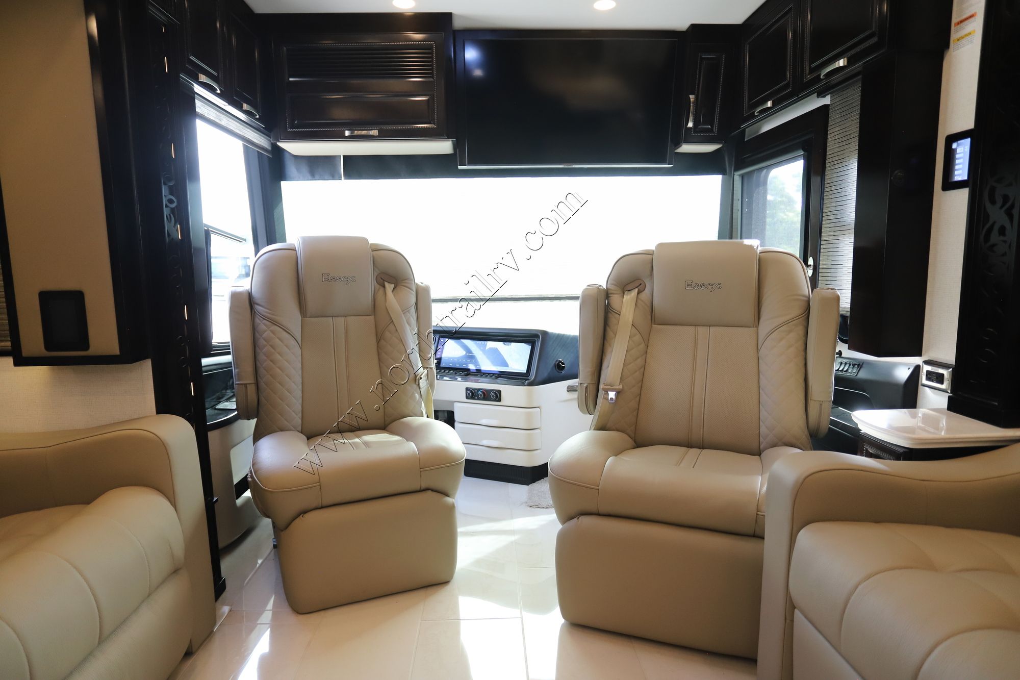 New 2025 Newmar Essex 4595 Class A  For Sale