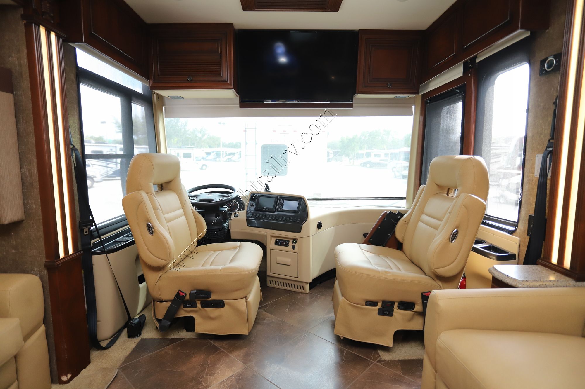 Used 2014 Newmar Dutch Star 4369 Class A  For Sale