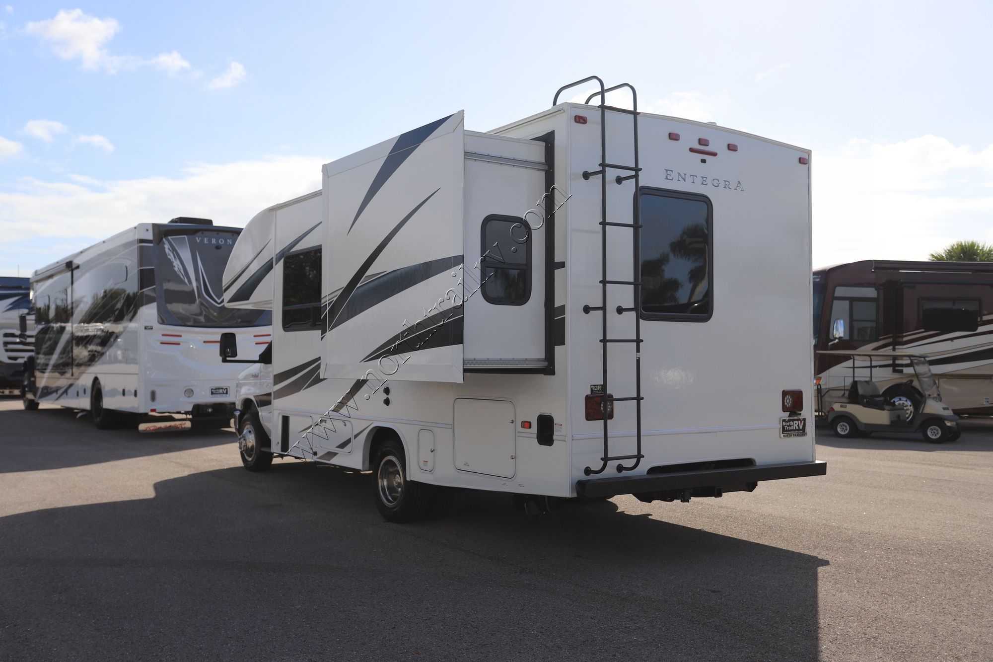 Used 2024 Entegra Odyssey Se 22CF Class C  For Sale