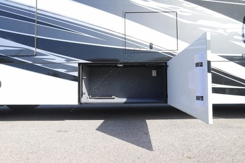 2024 Renegade Rv Verona 40VBH Super C