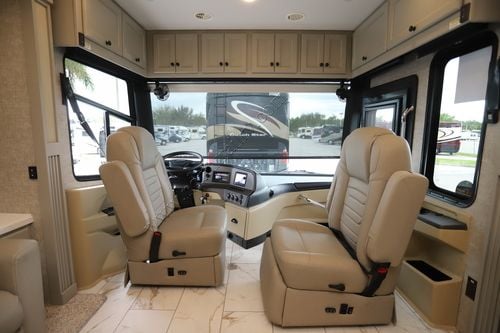 2025 Tiffin Motor Homes Allegro Red 33AA Class A