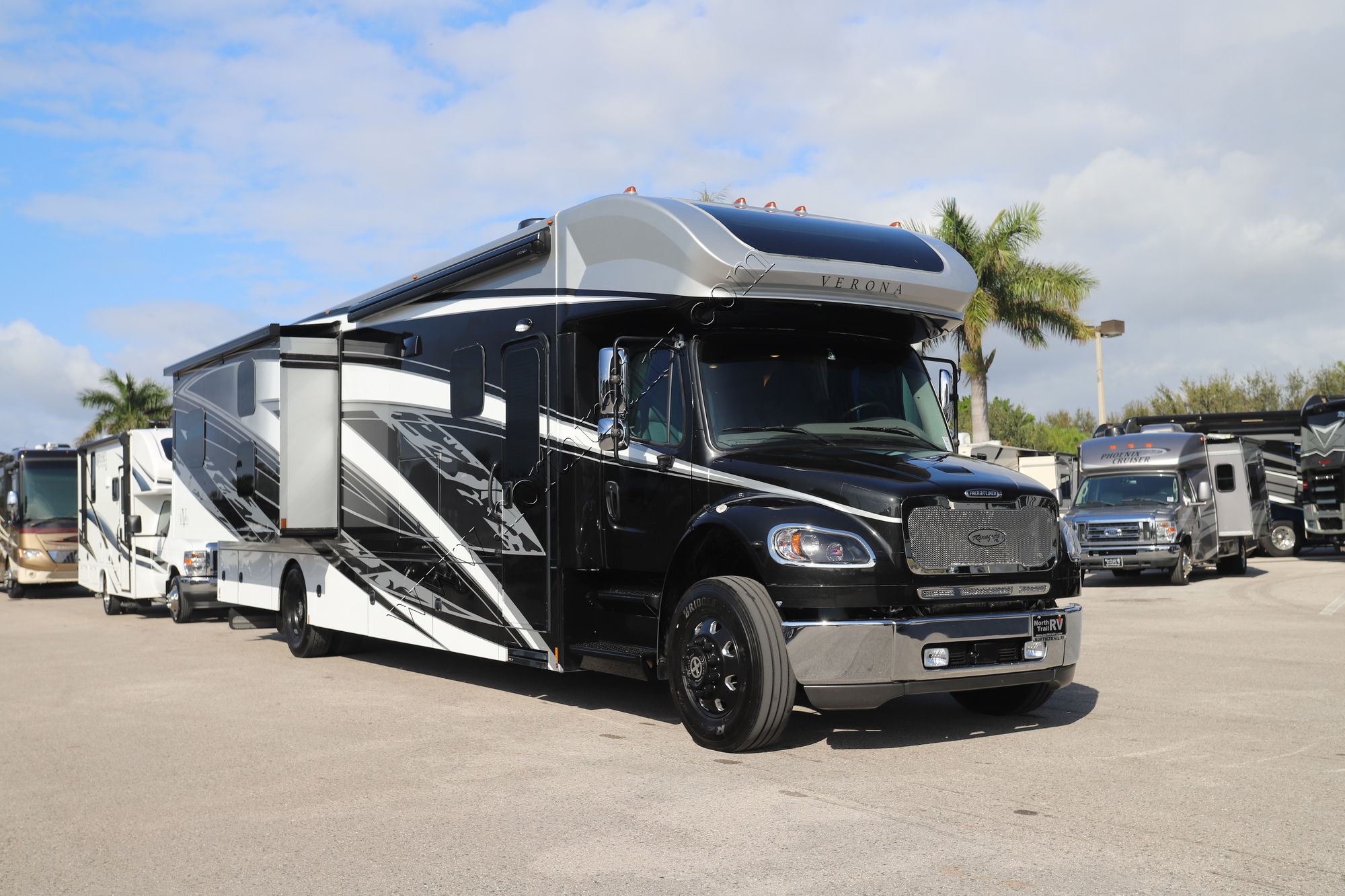 Used 2024 Renegade Rv Verona 40VBH Super C  For Sale