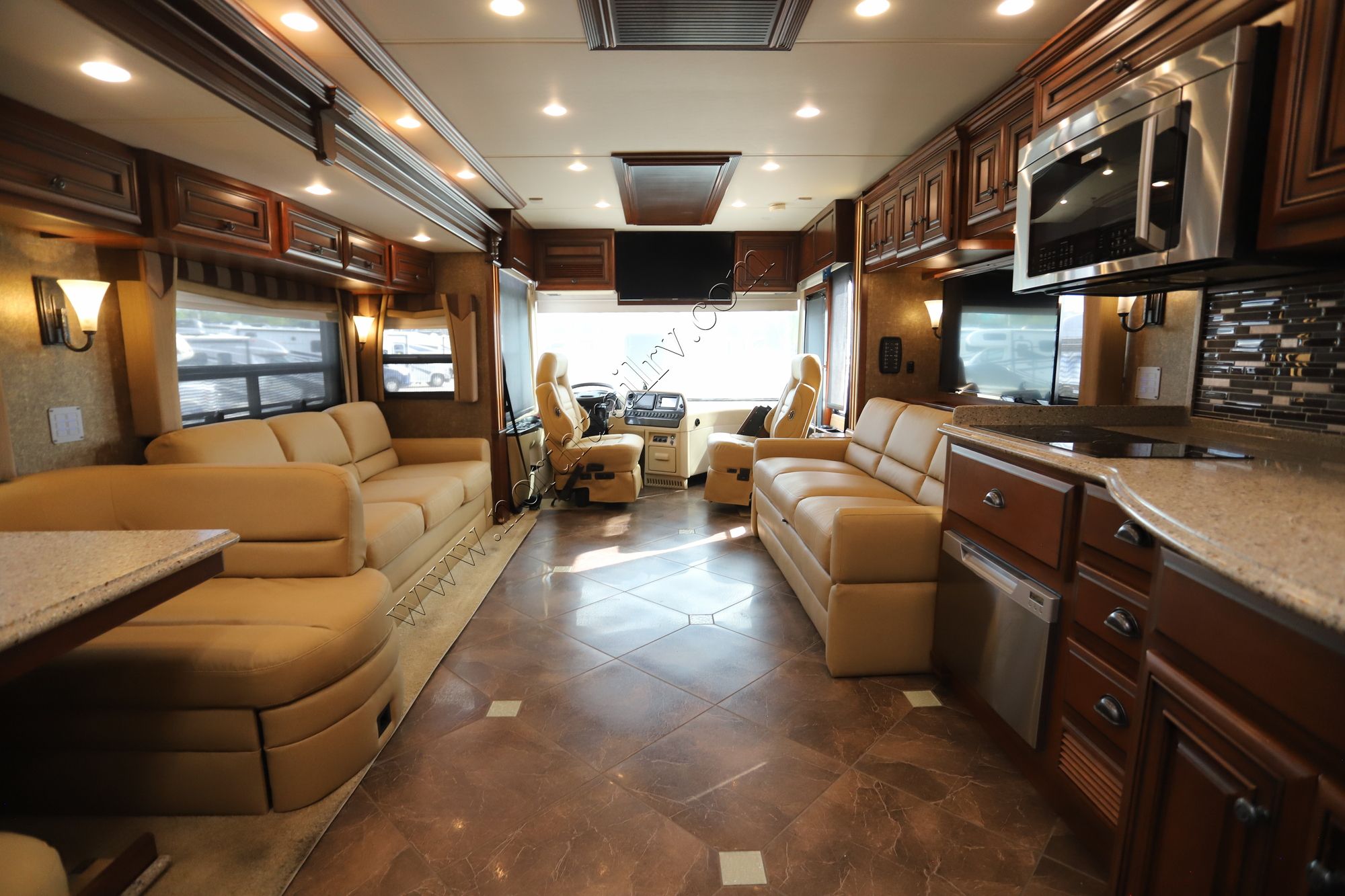 Used 2014 Newmar Dutch Star 4369 Class A  For Sale