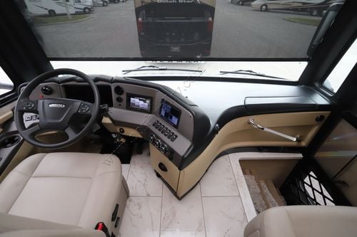 2025 Tiffin Motor Homes Allegro Red 33AA