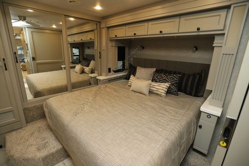 2025 Tiffin Motor Homes Allegro Red 33AA